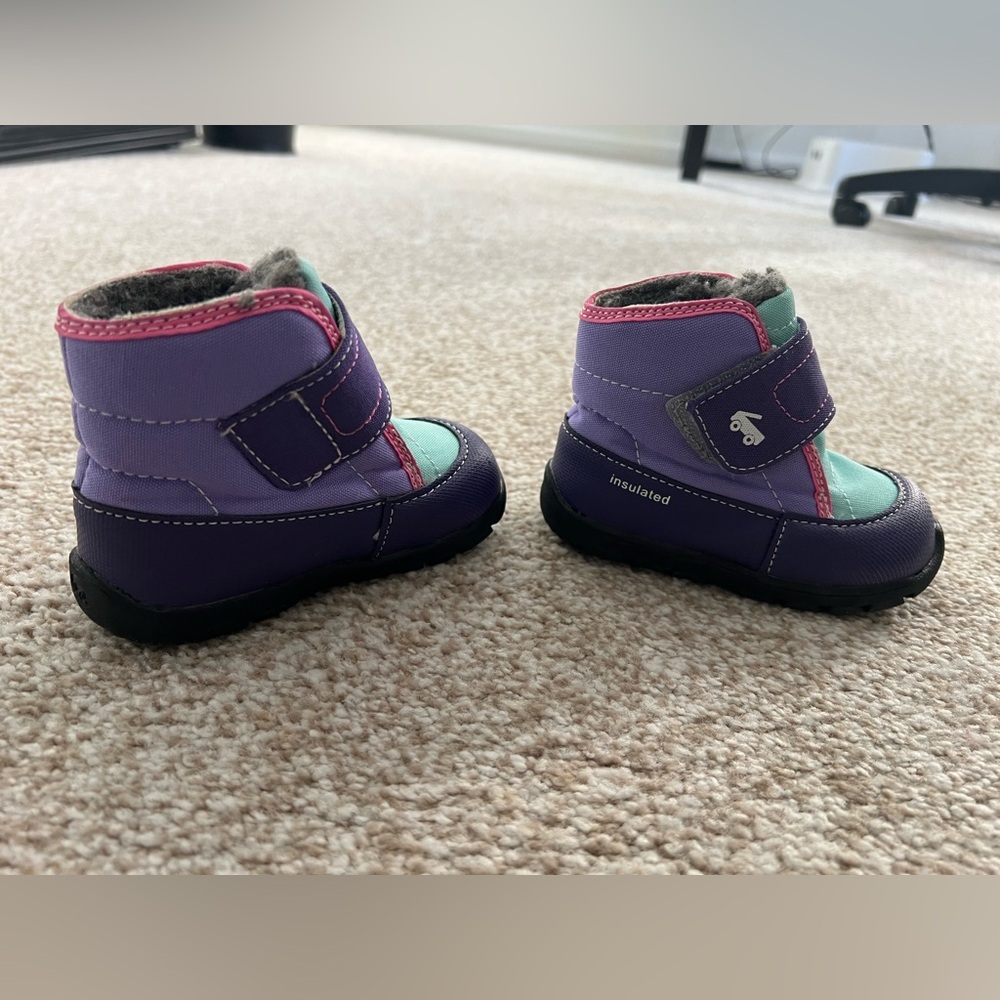 See Kai Run Snow Boots - Little Kids Size 6